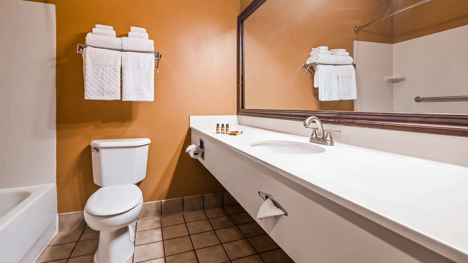 Best Western Plus Brandywine Inn&Suites Monticello Extérieur photo